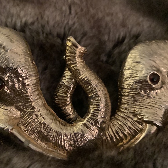 Vintage elephant belt buckle signed - Picture 3 of 4